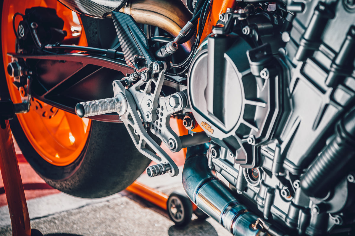 Sistema de estriberas Factory KTM Duke 790/890
