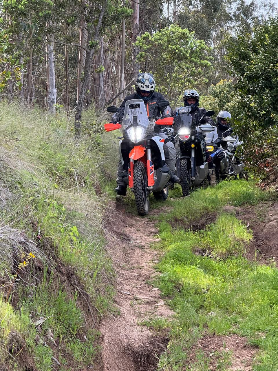 Nutrida agenda de paseos RS-Shop Adventure:  RALLY TOURS LIDERA “RUTA LOS BRUJOS" y TORCO ADVENTURE COMANDA "CARAVANA ACULEO–DUAO"