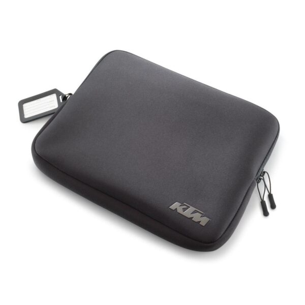 Protege tu notebook con estilo y precisión. Funda notebook KTM: diseño elegante, ajuste perfecto (33x26 cm), color negro emblemático. ¡Descúbrela ahora!